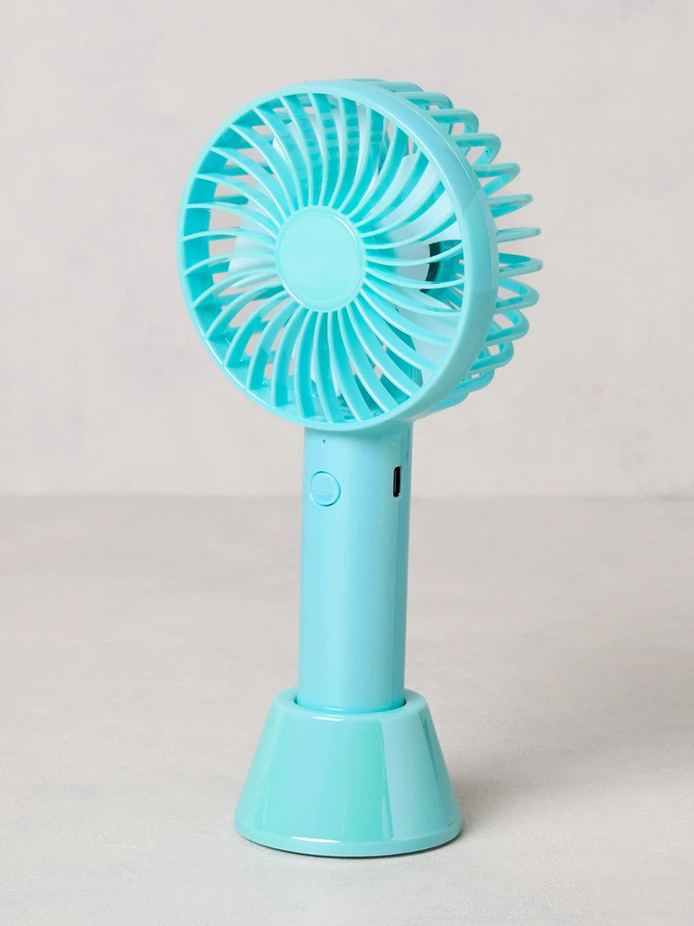 “한국 여름이 이렇게 덥다고?”…외국인 관광객이 다이소에서 찾는 폭염 대비템 3가지 3 image 27